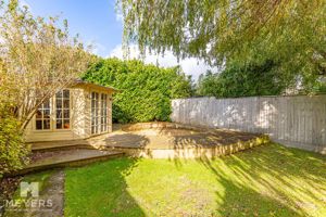 Photo 21- click for photo gallery